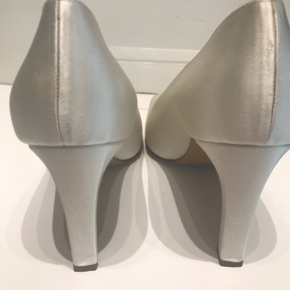 Alida white satin high heel snip toe / also dyable - Picture 3 of 4